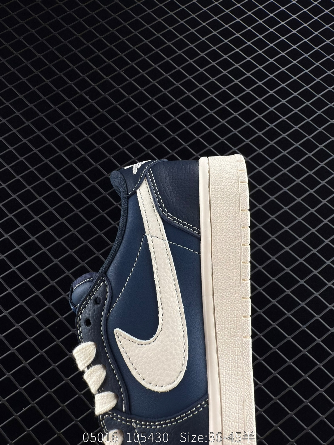 Travis Scott x Air Jordan 1 ” Reverse Mocha “